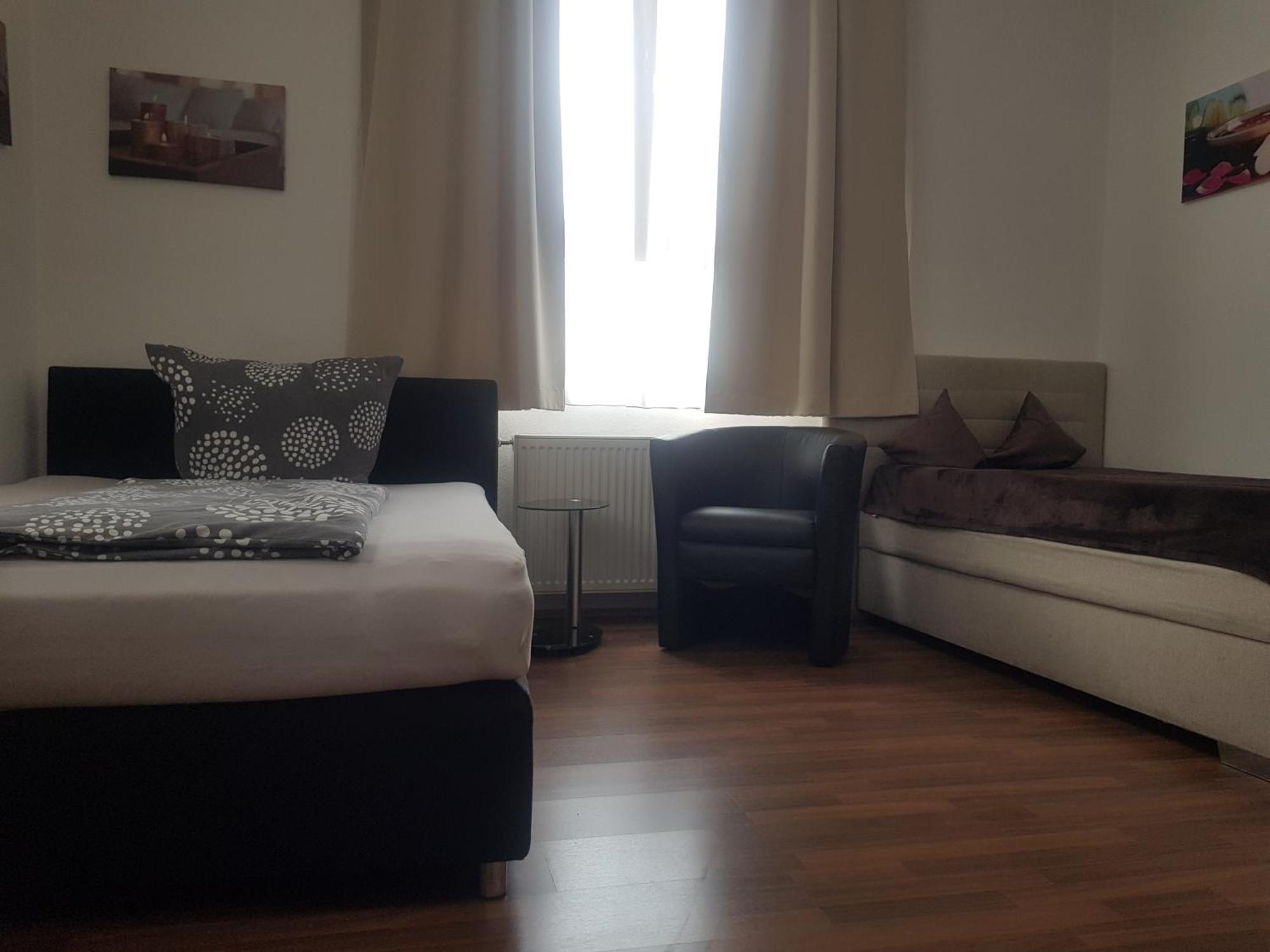 Ferienwohnung Fiwa Fewo-1 Und Fewo-2 Pirmasens Oda fotoğraf